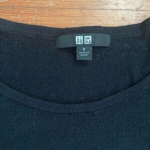 Short sleeve Uniqlo sweater